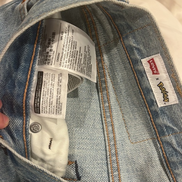 Levi’s Pokémon Jeans rare - Picture 3 of 5